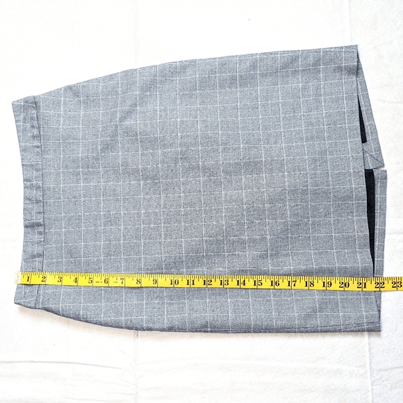 FINAL DAYS $5 Banana Republic Factory Gray Pencil Skirt CLOSET CLOSING - Picture 6 of 8